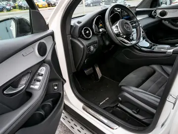 GLC 300 4M Coupé AMG LINE NIGHT DISTRO AHK 360