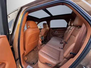 Bentayga W12 - Mulliner 22 Zoll BENTLEY BERLIN -