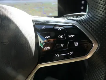 Touareg 3.0 TSI R LINE HYBRID PANO Premium