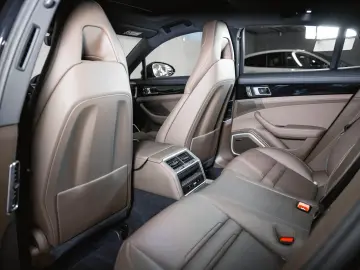 Panamera 4 E-Hybrid Platinum Edit. Sportabgas