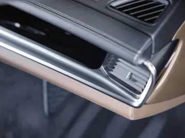 Panamera 4 E-Hybrid Platinum Edit. Sportabgas