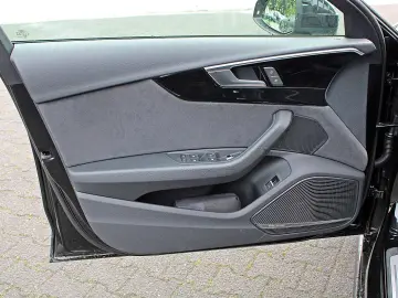 A4 Avant 35TFSI S LINE BLACK B&O TOUR VIRTUAL