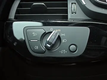 A4 Avant 35TFSI S LINE BLACK B&O TOUR VIRTUAL