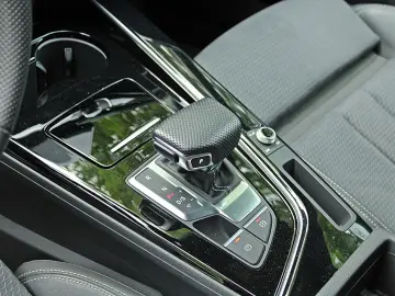 A4 Avant 35TFSI S LINE BLACK B&O TOUR VIRTUAL