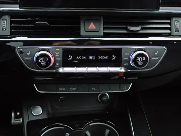 A4 Avant 35TFSI S LINE BLACK B&O TOUR VIRTUAL