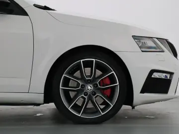 OCTAVIA COMBI RS 245 2.0TSI DIGITAL TACHO NAVI