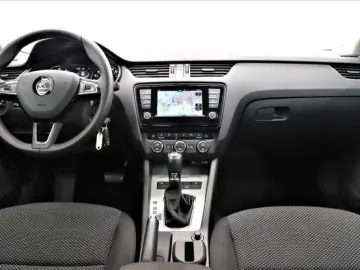 Octavia 1.8 TSI 179PS Lim. Ambition 4x4 DSG Navi