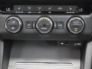 Octavia 1.8 TSI 179PS Lim. Ambition 4x4 DSG Navi