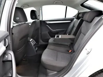 Octavia 1.8 TSI 179PS Lim. Ambition 4x4 DSG Navi