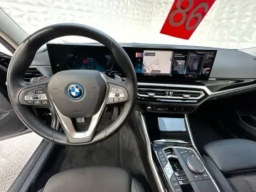 320 Baureihe 3 Touring 320 e LED DAB 3.99%ZINS