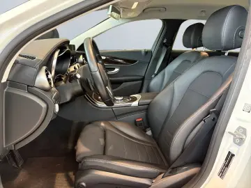 C 300 e T 9G-TRON  LED 360  el Sitze SHZ el Heck