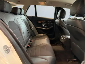 C 300 e T 9G-TRON  LED 360  el Sitze SHZ el Heck