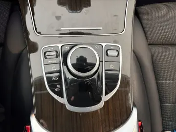 C 300 e T 9G-TRON  LED 360  el Sitze SHZ el Heck