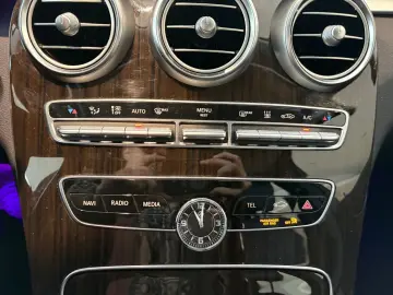 C 300 e T 9G-TRON  LED 360  el Sitze SHZ el Heck