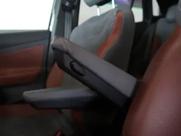 ID.4 PRO PERFORMANCE 150KW BLACKSTYLE WÄRMEPUMPE