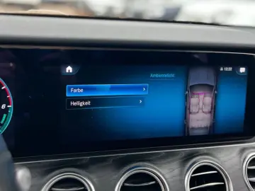 E 300T d e AMG 360 KAMERA PANO DISTRO AMBIENTE