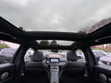 E 300T d e AMG 360 KAMERA PANO DISTRO AMBIENTE