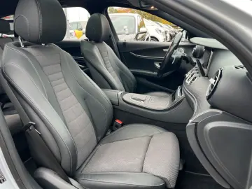 E 300T d e AMG 360 KAMERA PANO DISTRO AMBIENTE