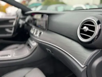 E 300T d e AMG 360 KAMERA PANO DISTRO AMBIENTE