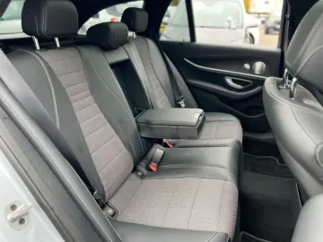 E 300T d e AMG 360 KAMERA PANO DISTRO AMBIENTE