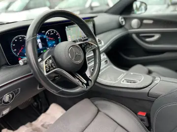 E 300T d e AMG 360 KAMERA PANO DISTRO AMBIENTE