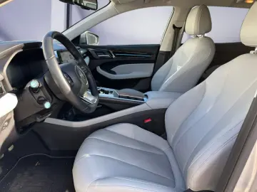 MG5 Standard Luxury Kamera  LED  NAVI  DAB