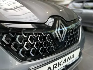 Arkana TECHNO E-Tech Full Hybrid 145PS
