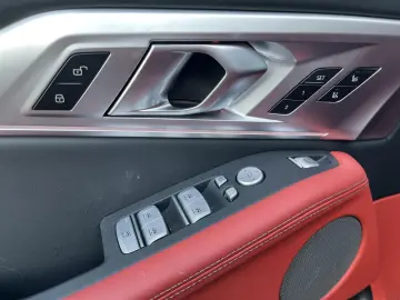 XM 50e DAP PAP AHK Massage H K Iconic Glow HUD