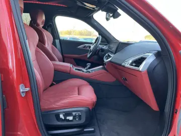 XM 50e DAP PAP AHK Massage H K Iconic Glow HUD