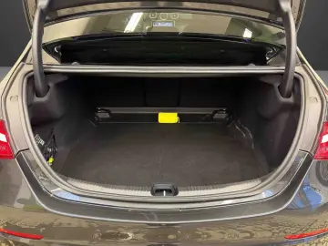 MERCEDES-BENZ C 300 Avantgarde 4M Pano NIGHT MEMORY