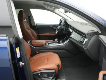AUDI Q8 AHK B&O LEDER NACHTSICHT NAVI SITZBELÜFTUNG