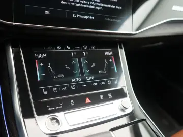 AUDI Q8 AHK B&O LEDER NACHTSICHT NAVI SITZBELÜFTUNG