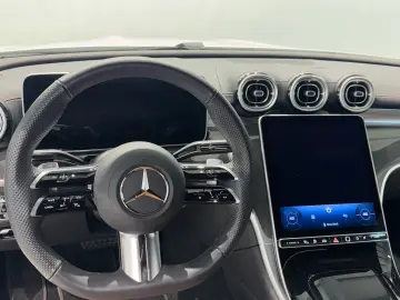 MERCEDES-BENZ CLE 300 e AMG Line Night Digital-Light…