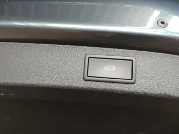 SKODA Kodiaq 2.0 TDI Sportline 4x4 DSG ACC AHK LED Sta