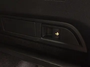 SKODA Kodiaq 2.0 TDI Sportline 4x4 DSG ACC AHK LED Sta