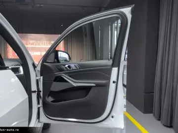 BMW X5 M M60i xDrive