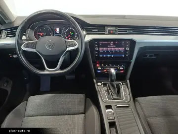 VW Passat Variant Business TDI DSG