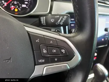 VW Passat Variant Business TDI DSG