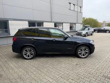 BMW X5 xDrive 40 d M PAKET KAMERA LEDER PANO LED