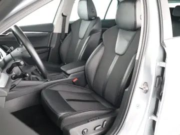 SKODA OCTAVIA COMBI FIRST 1.5TSI HEAD-UP 18 ZOLL AERO