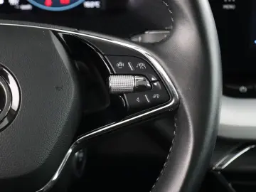 SKODA OCTAVIA COMBI FIRST 1.5TSI HEAD-UP 18 ZOLL AERO