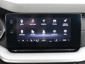 SKODA OCTAVIA COMBI FIRST 1.5TSI HEAD-UP 18 ZOLL AERO