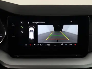 SKODA OCTAVIA COMBI FIRST 1.5TSI HEAD-UP 18 ZOLL AERO