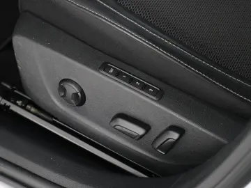 SKODA OCTAVIA COMBI FIRST 1.5TSI HEAD-UP 18 ZOLL AERO