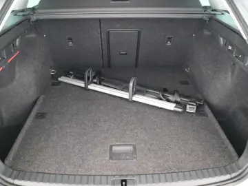 SKODA OCTAVIA COMBI FIRST 1.5TSI HEAD-UP 18 ZOLL AERO