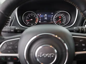 JEEP Compass 1.4 MultiAir Limited 4WD Klimaaut. Navi