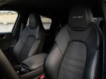 Porsche Cayenne Coupe Hibrid 2023