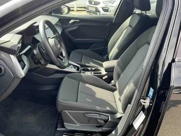 AUDI A3 1.5 TSI S-Line S-tronic  Navi  ACC  SHZ  App