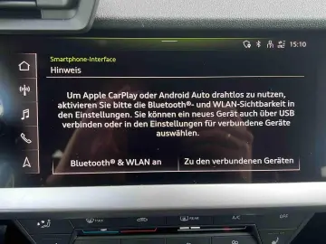 AUDI A3 1.5 TSI S-Line S-tronic  Navi  ACC  SHZ  App