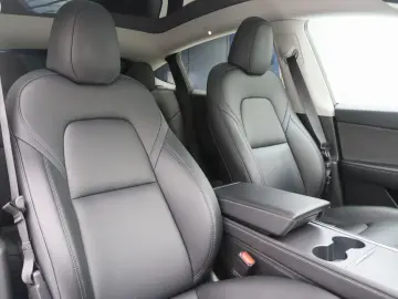 TESLA Model Y Standard RWD Plus 351pk [ LFP ACCU AUTOP